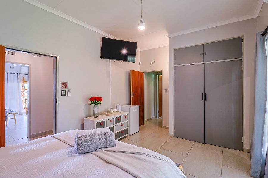 7 Bedroom Property for Sale in Waterkloof A H North West